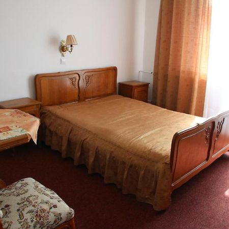 Domy Wczasowe Tryumfy Bed and Breakfast Krynica-Zdrój Esterno foto