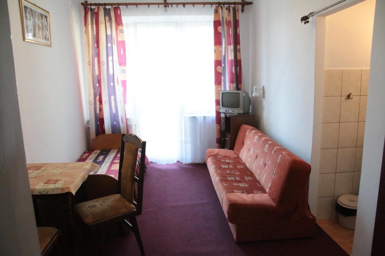 Domy Wczasowe Tryumfy Bed and Breakfast Krynica-Zdrój Esterno foto