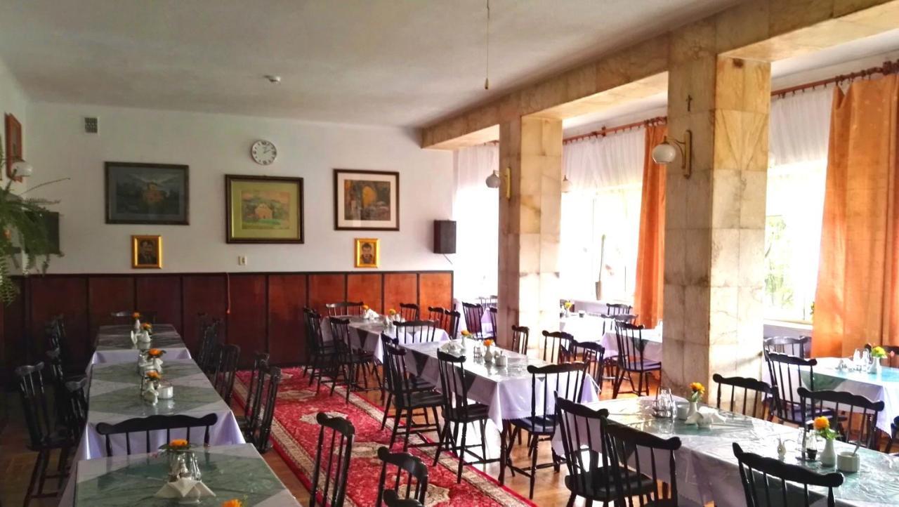 Domy Wczasowe Tryumfy Bed and Breakfast Krynica-Zdrój Esterno foto