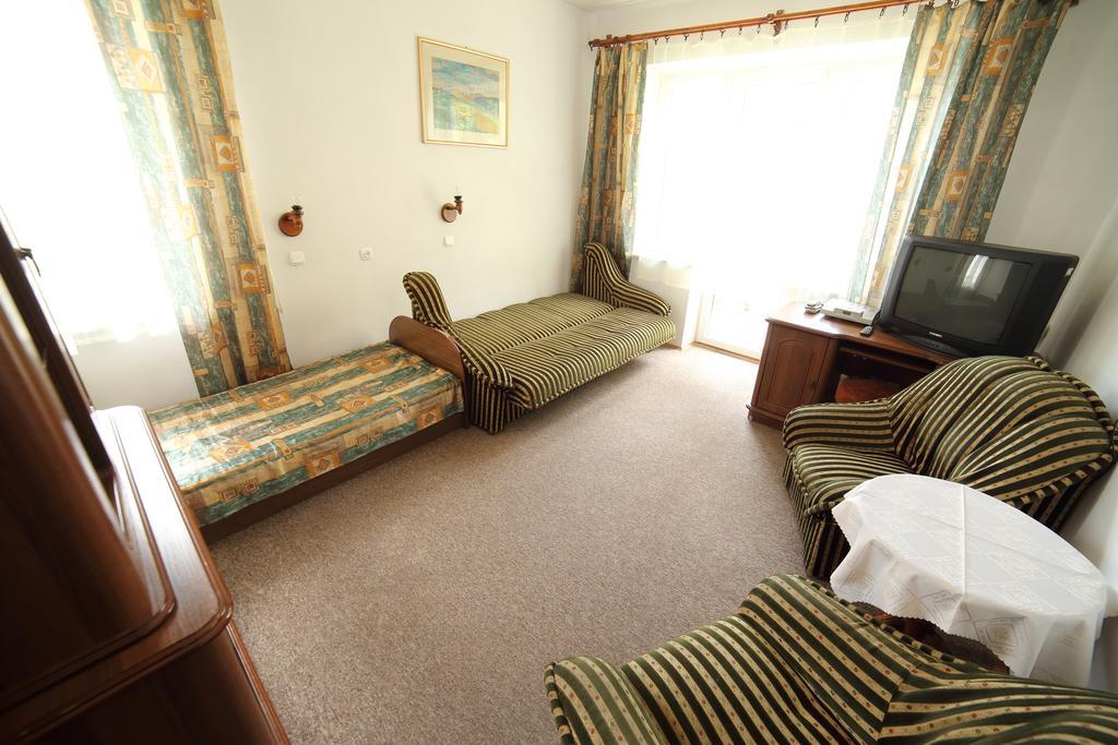 Domy Wczasowe Tryumfy Bed and Breakfast Krynica-Zdrój Camera foto