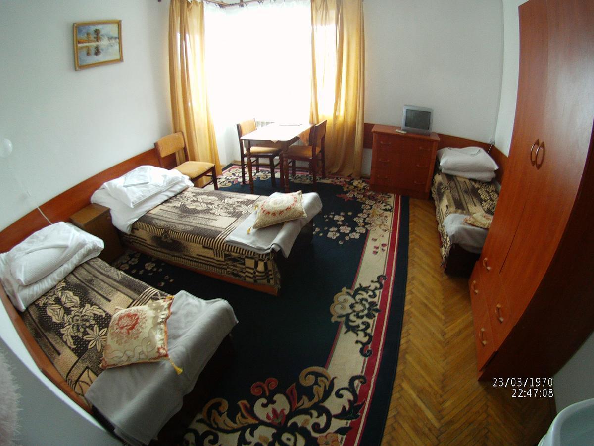 Domy Wczasowe Tryumfy Bed and Breakfast Krynica-Zdrój Esterno foto